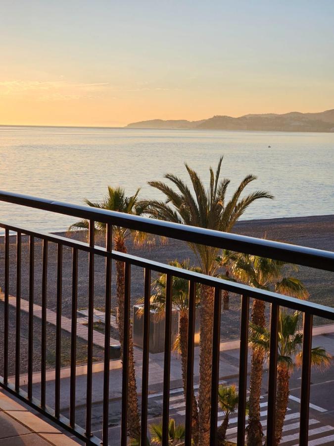 Apartamento En Primera Linea De Playa Salobreña Esterno foto